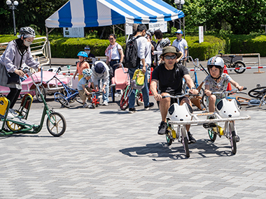 おもしろ自転車体験の様子（2024年開催時）